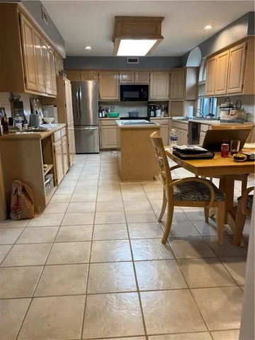 $430,000 | 3105 Northeast 70th Street, Gladstone, MO 64119