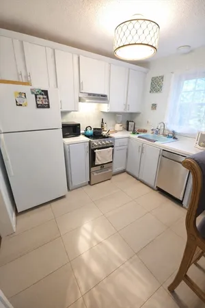 $155,900 | 32 Colony Road, Unit 1A, West Springfield, MA 01089