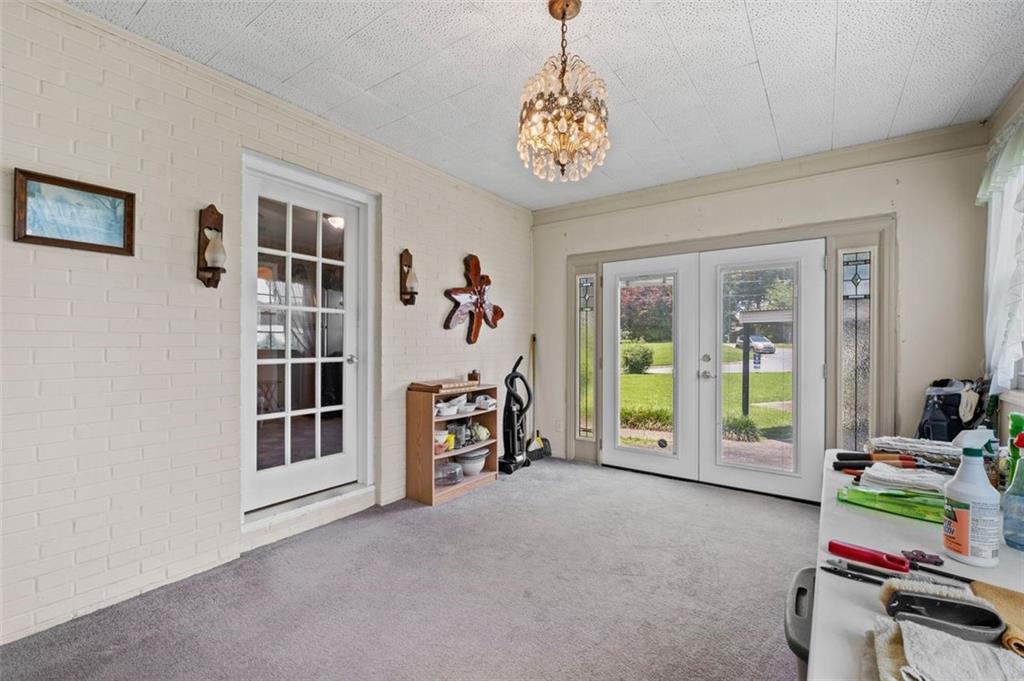2880 Sherwood Road Southeast Smyrna, GA 30082 - Photo 26 of 33 a view of a livingroom with furniture and toys