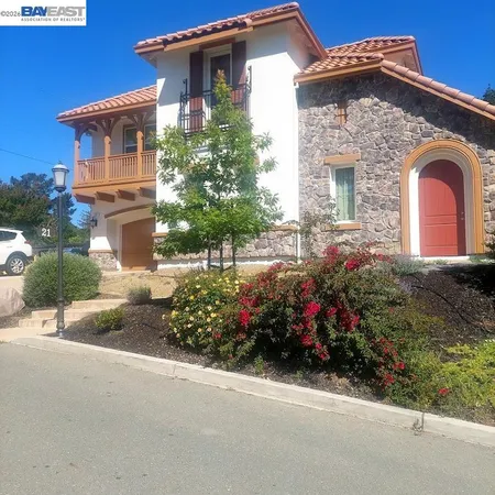 $2,675,000 | 21 Withers Court, Lafayette, CA 94549