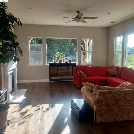 $2,675,000 | 21 Withers Court, Lafayette, CA 94549