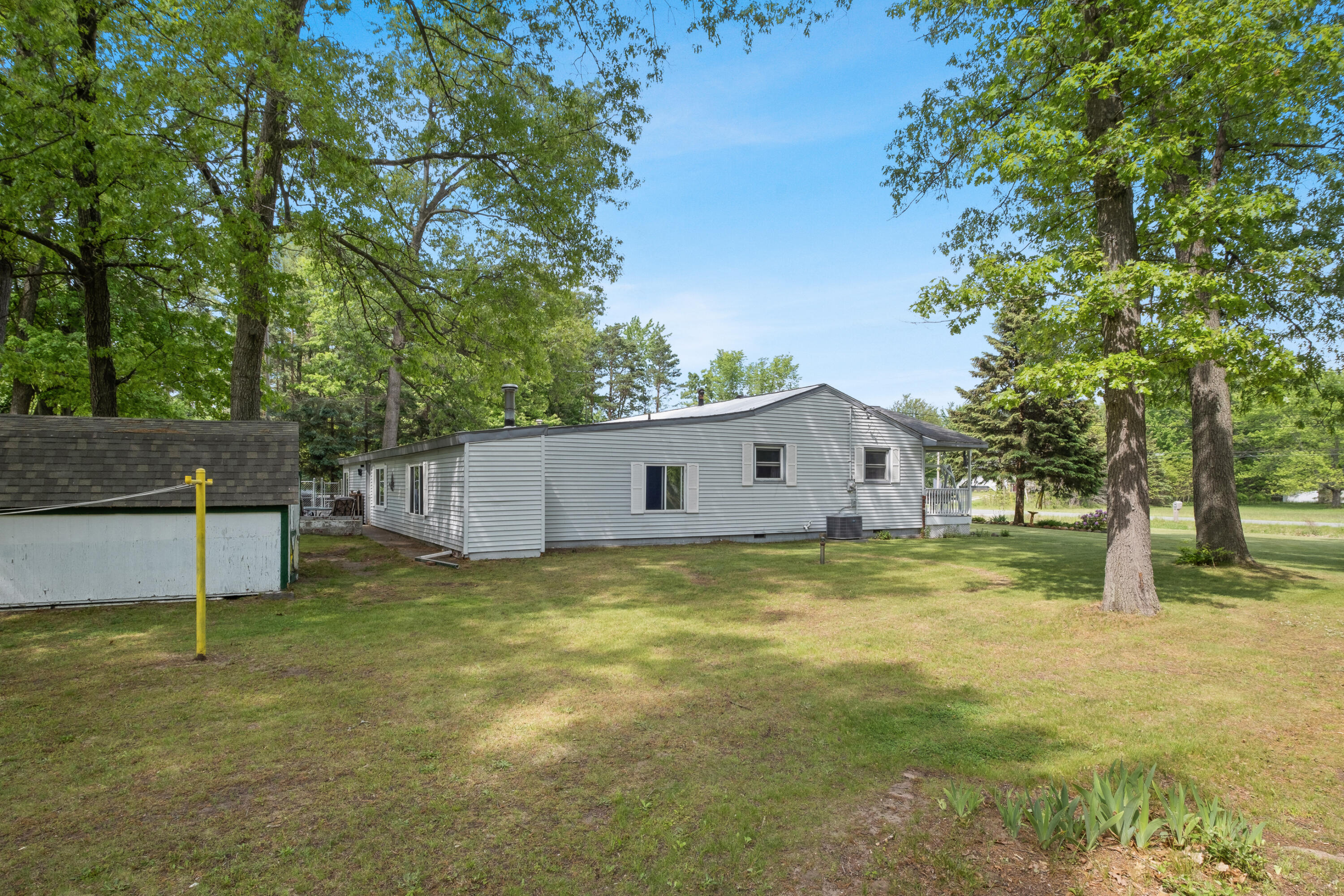 623 South Dangl Road Muskegon, MI 49442 - Photo 25 of 27 Photo-4