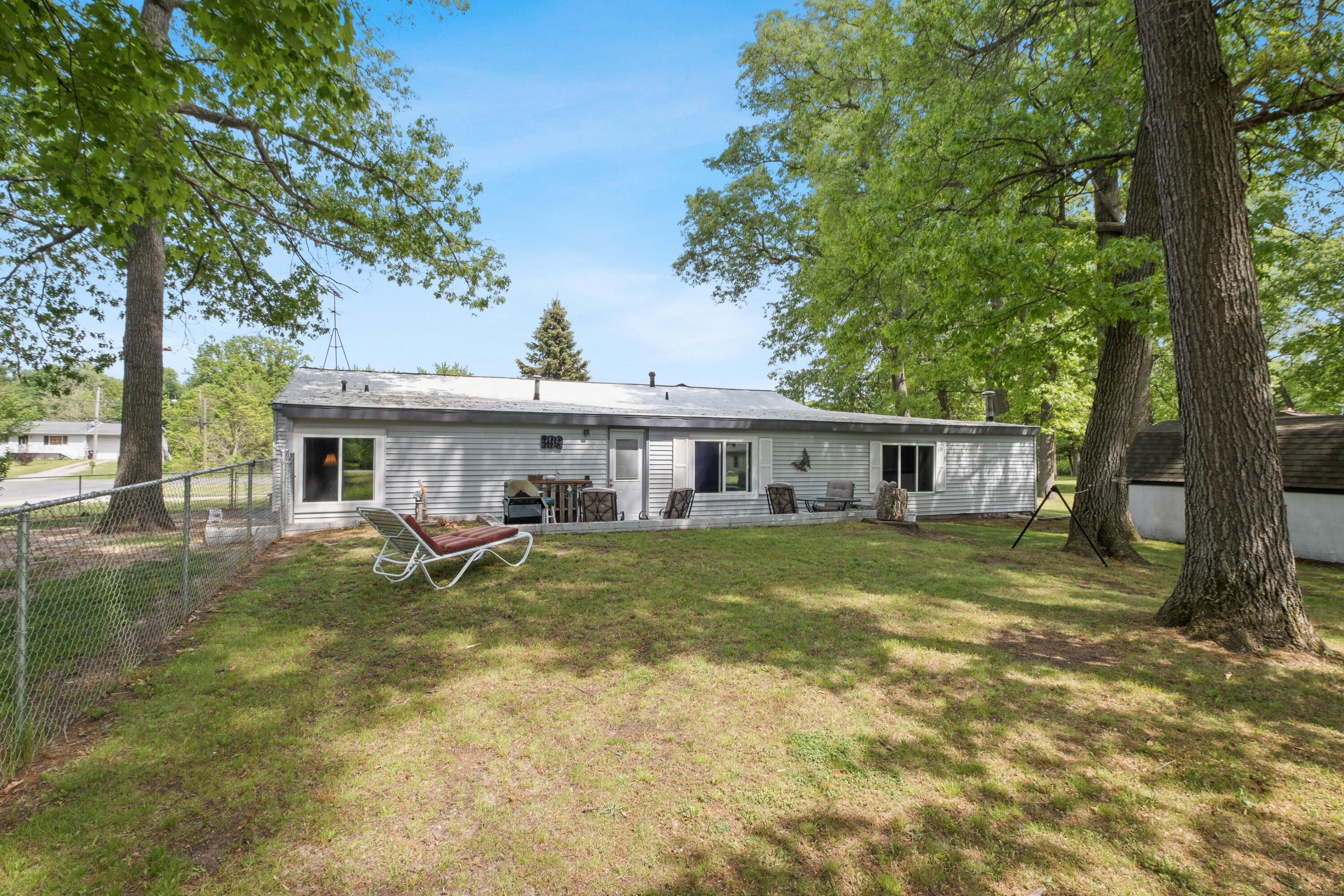 623 South Dangl Road Muskegon, MI 49442 - Photo 26 of 27 Photo-7