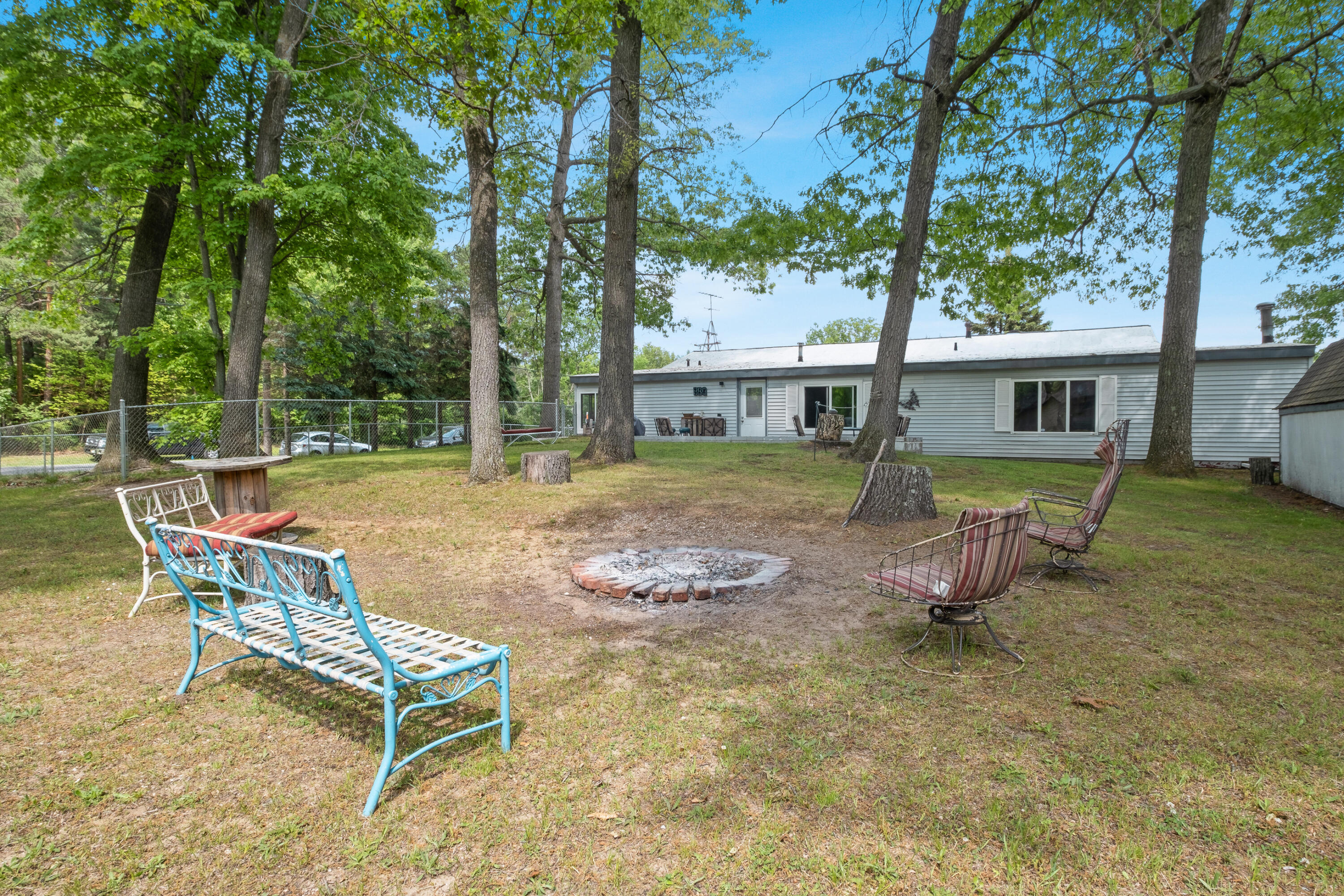 623 South Dangl Road Muskegon, MI 49442 - Photo 4 of 27 Photo-5