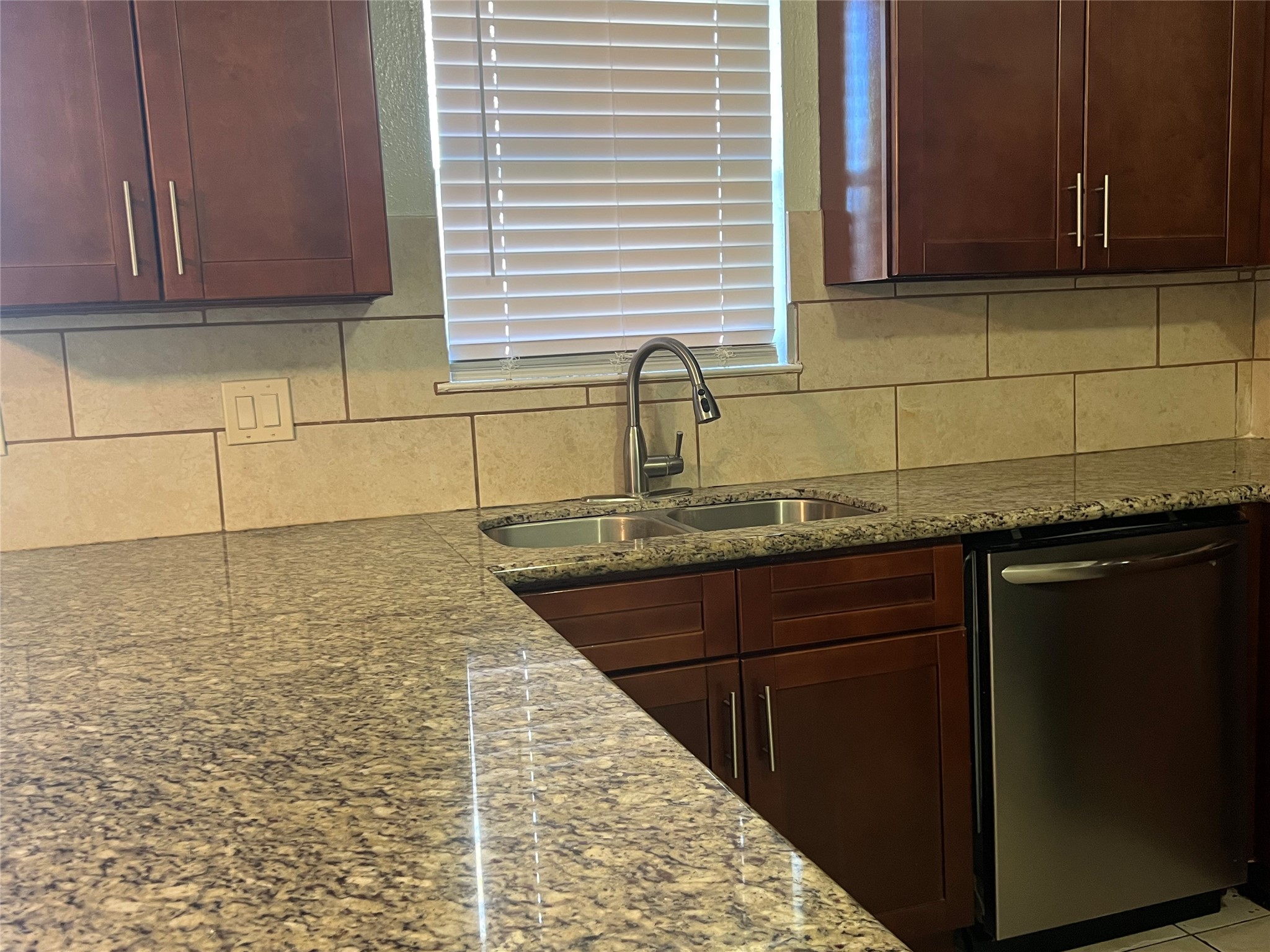 2406 Ridge Hollow Drive Houston, TX 77067 - Photo 10 of 46