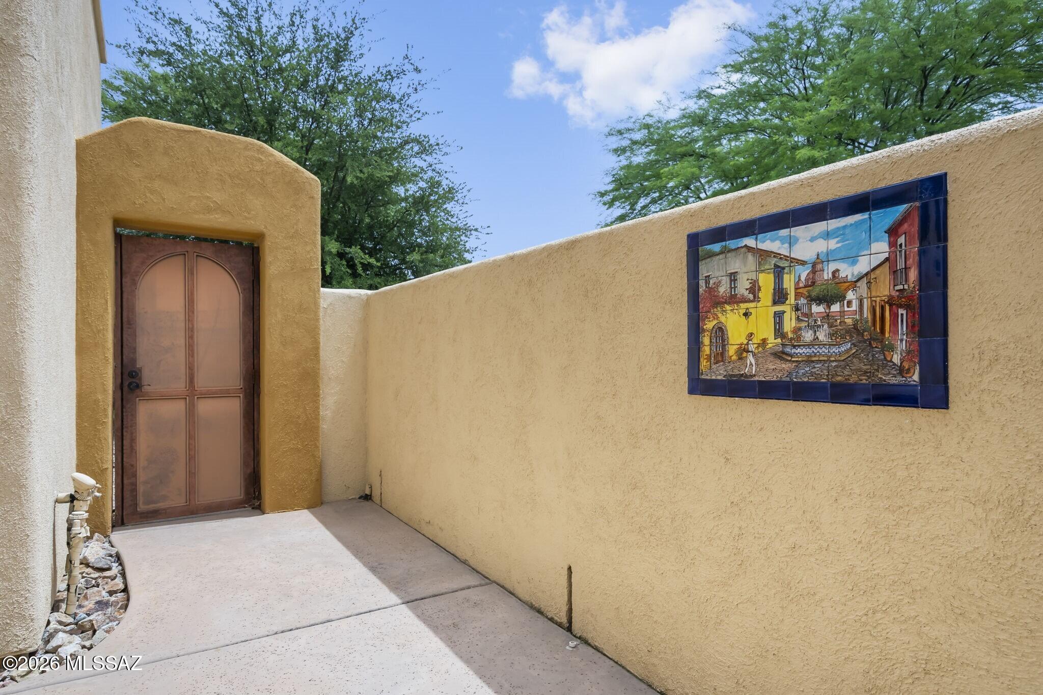 112 Post Way Tubac, AZ 85646 - Photo 3 of 45 Courtyard