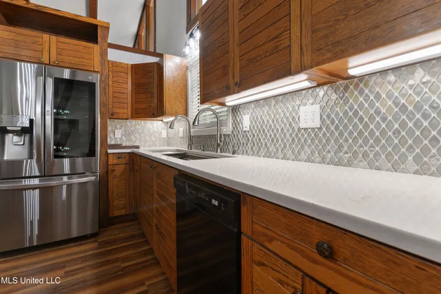 $440,000 | 7415 Mahalo Hui Drive, Diamondhead, MS 39525