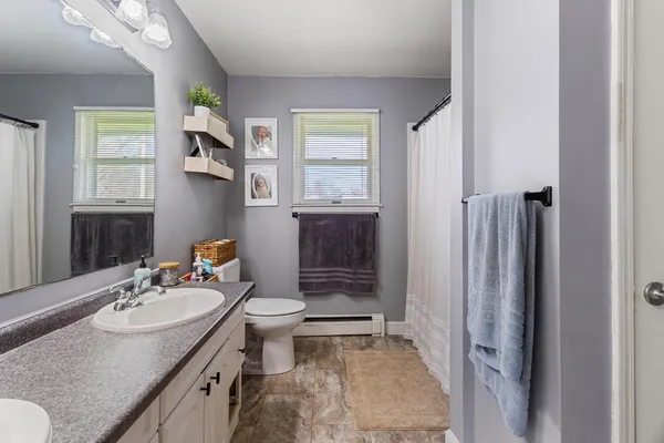 $264,900 | 408 East Victory Street, Sidney, IL 61877