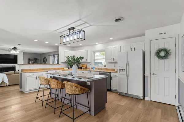 $264,900 | 408 East Victory Street, Sidney, IL 61877