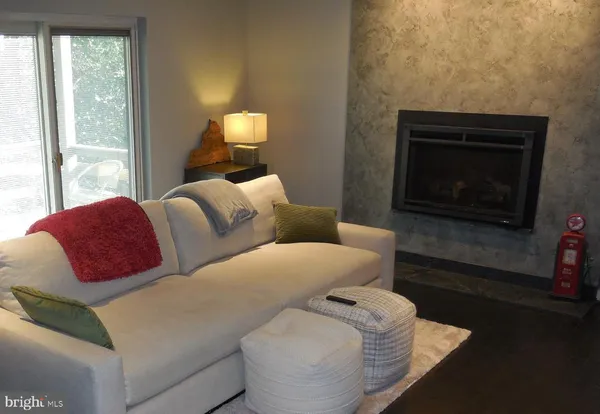 $1,349,000 | 9431 Talisman Drive, Vienna, VA 22182