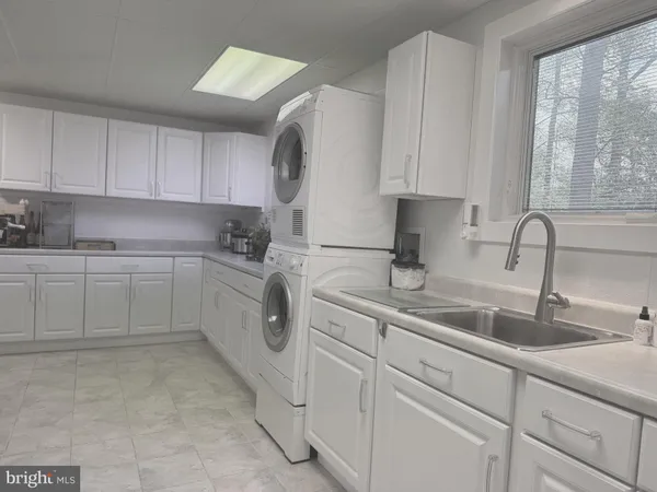 $1,349,000 | 9431 Talisman Drive, Vienna, VA 22182