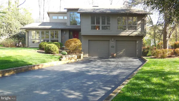 $1,349,000 | 9431 Talisman Drive, Vienna, VA 22182