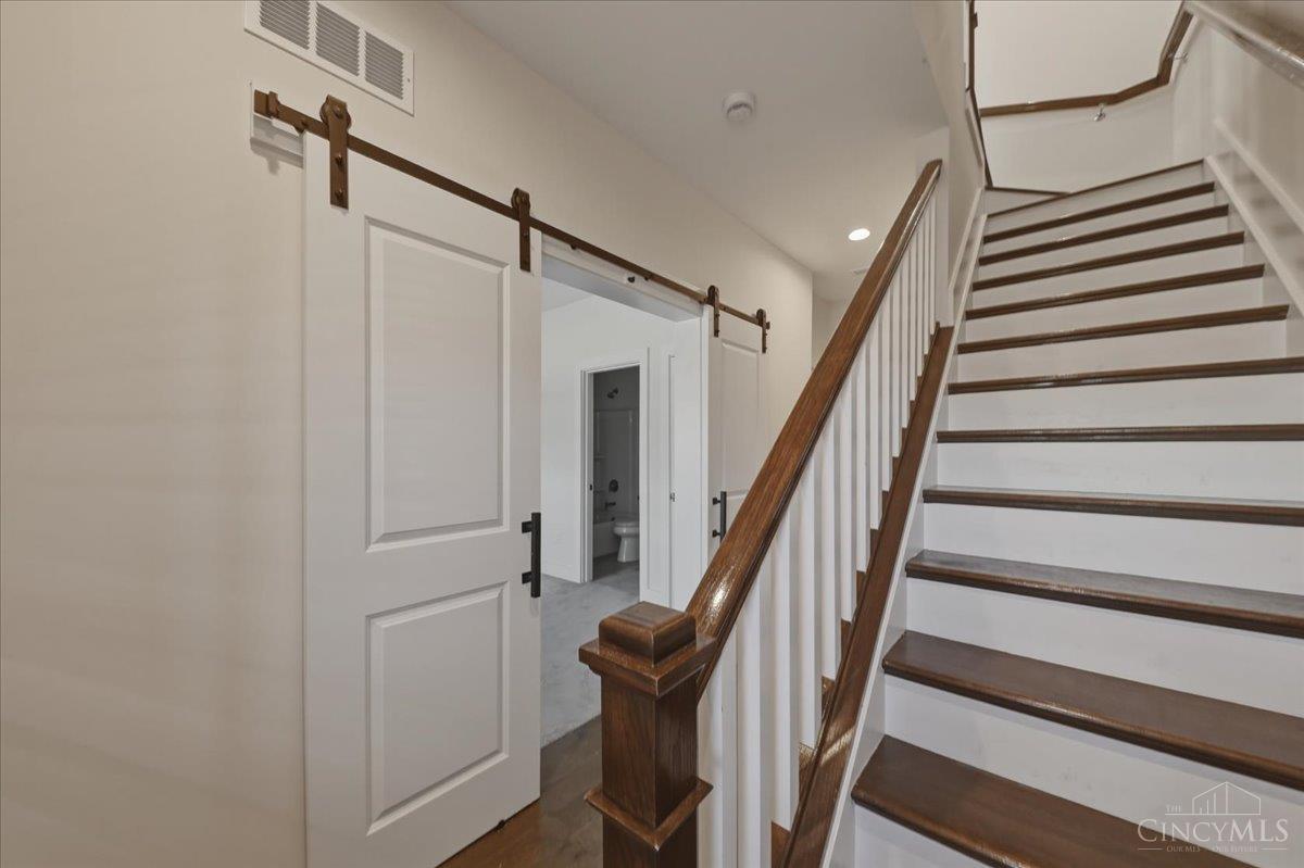 3908 Edwards Road, Unit C Cincinnati, OH 45209 - Photo 6 of 61