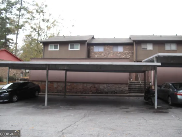 $164,500 | 633 Garden Walk Drive, Stone Mountain, GA 30083