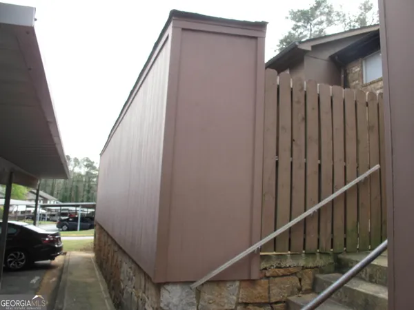 $164,500 | 633 Garden Walk Drive, Stone Mountain, GA 30083