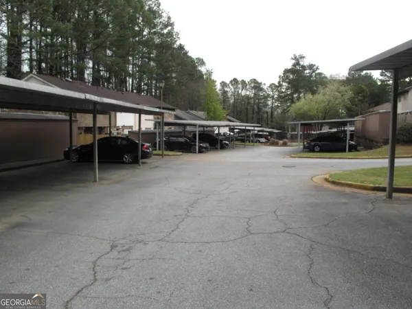 $164,500 | 633 Garden Walk Drive, Stone Mountain, GA 30083