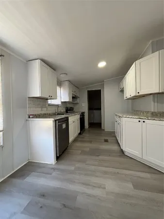 $1,295 | 16509 Brittany Way, Conroe, TX 77306