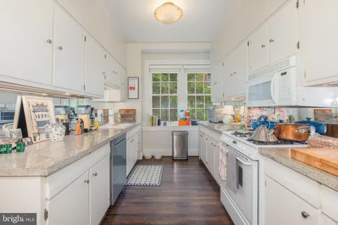 $690,000 | 1661 Crescent Place Northwest, Unit 306, Washington, DC 20009