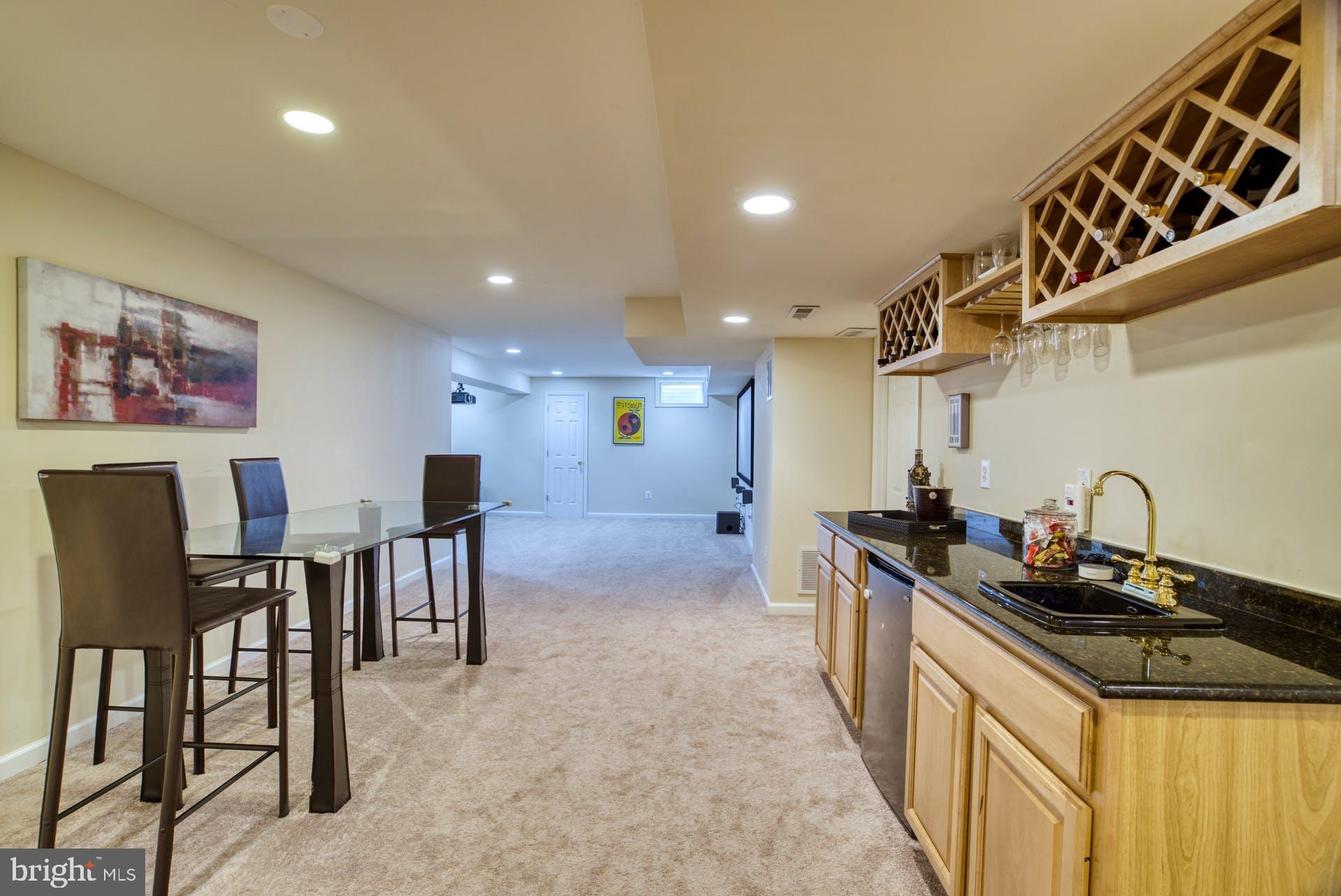 10855 Hunter Gate Way Reston, VA 20194 - Photo 35 of 57 Wet Bar