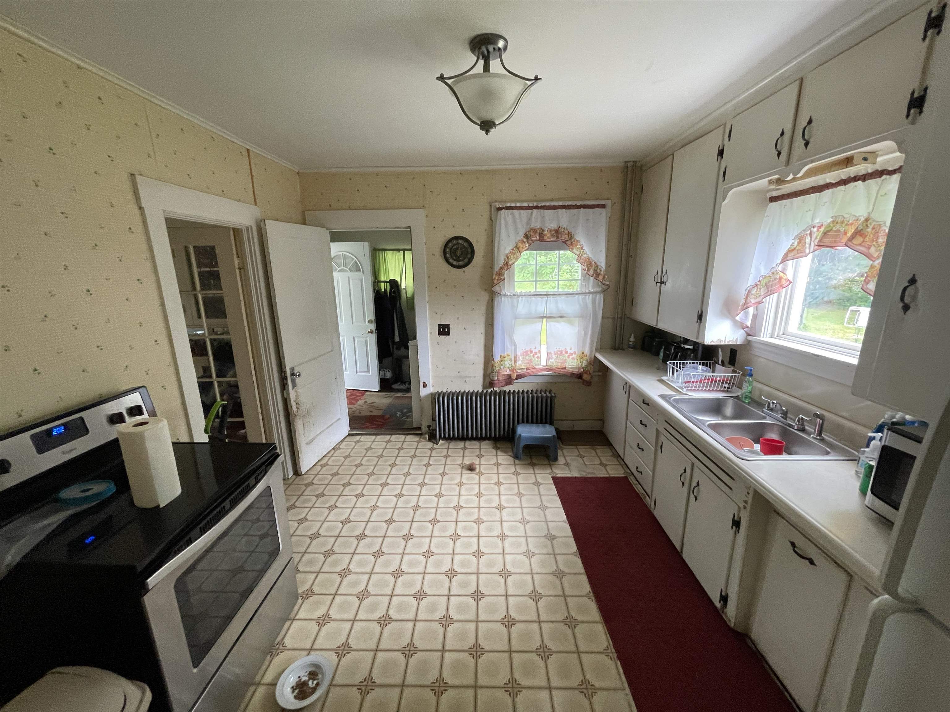 1895 Riverside Drive Berlin, NH 03570 - Photo 4 of 7