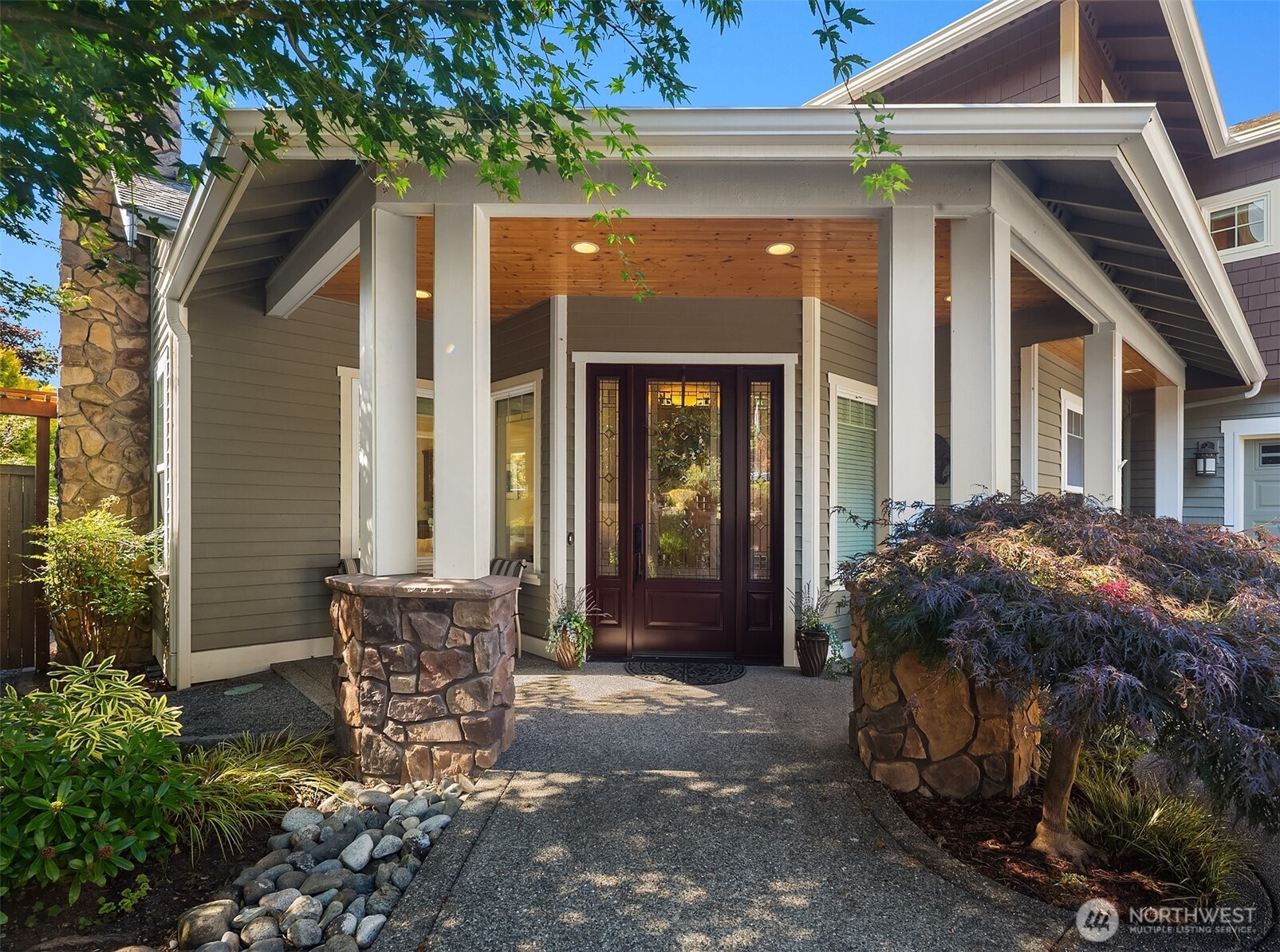 9815 224th Street Southwest Edmonds, WA 98020 - Photo 2 of 38 Gallery Image 2