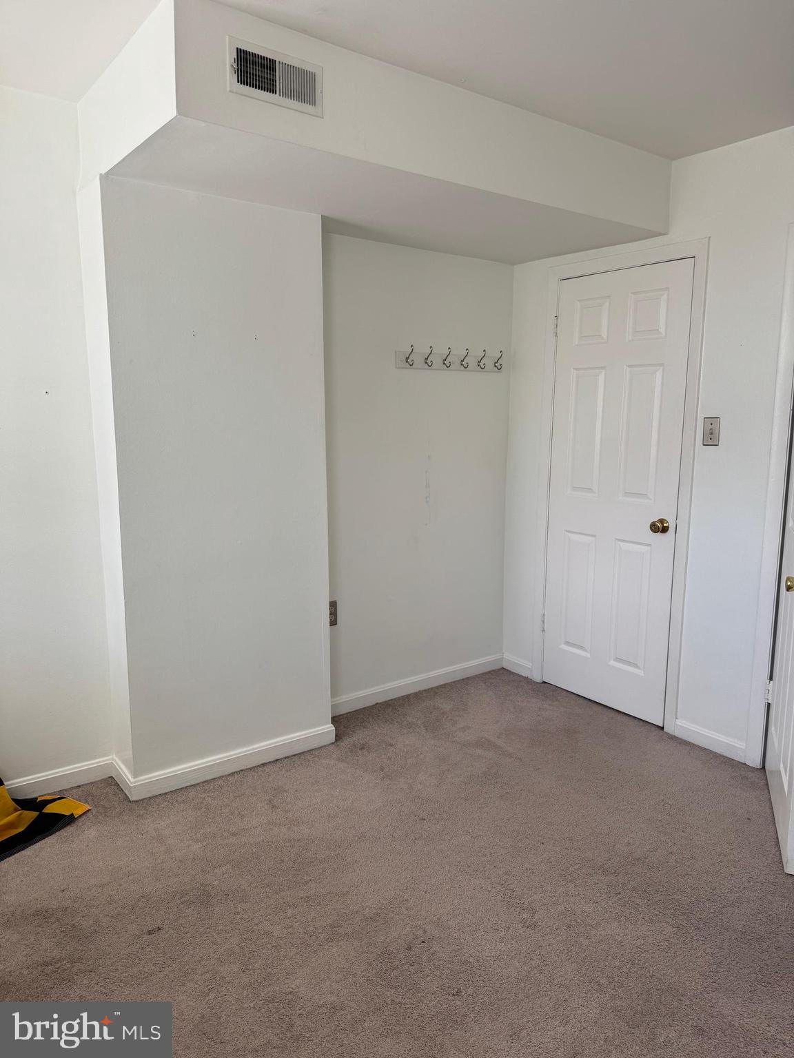 1218 Riverside Avenue Baltimore, MD 21230 - Photo 20 of 38 a view of an empty room