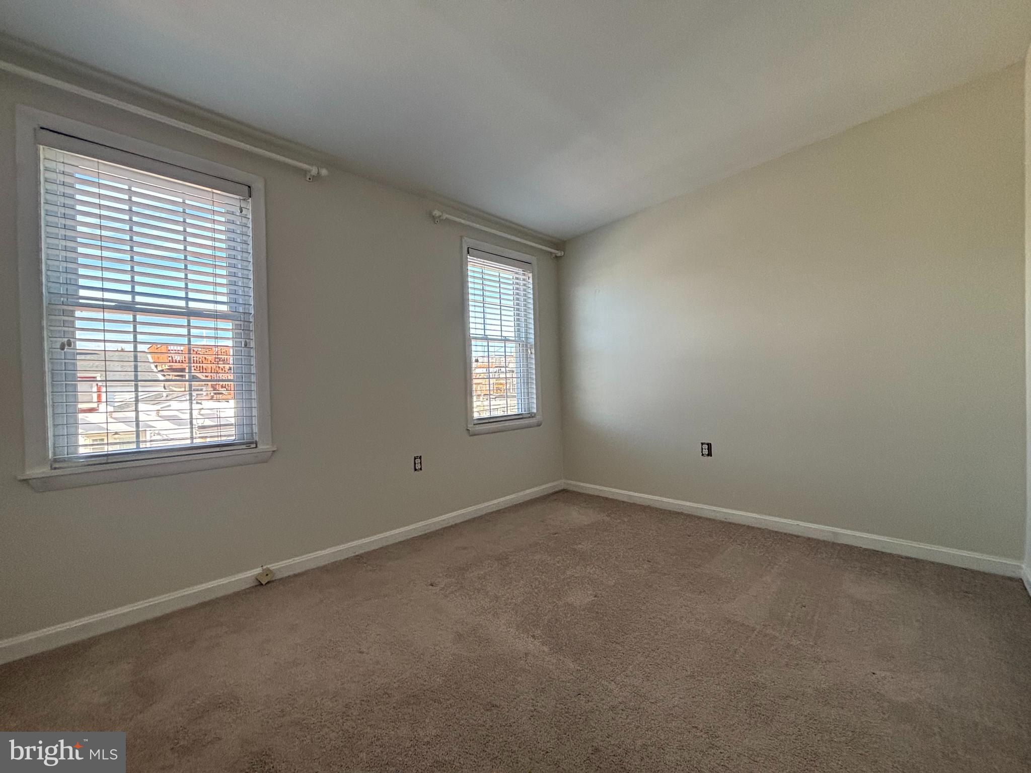 1218 Riverside Avenue Baltimore, MD 21230 - Photo 21 of 38 an empty room with a window