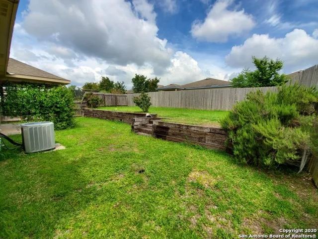 $1,750 | 25714 Gold Yarrow, San Antonio, TX 78260