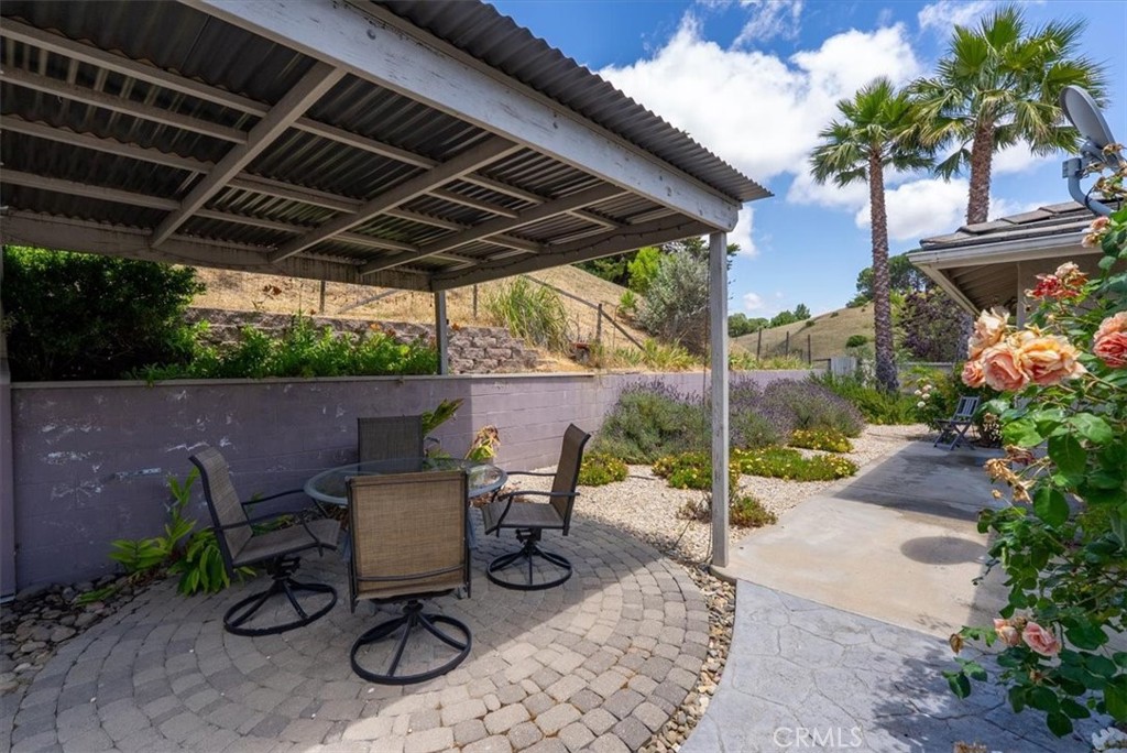 8580 Corriente Road Atascadero, CA 93422 - Photo 17 of 21