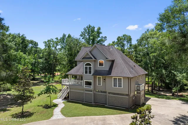 $585,000 | 4019 Fox Run Cove, D'Iberville, MS 39540