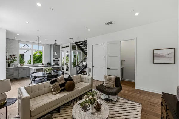 $1,400,000 | 2512 Watkins Way, Austin, TX 78746