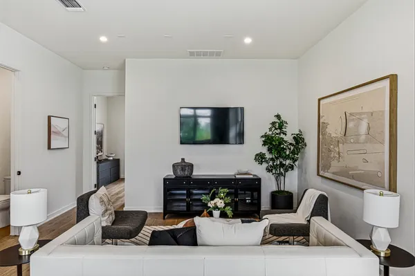 $1,400,000 | 2512 Watkins Way, Austin, TX 78746