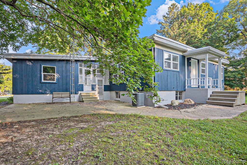 3113 South Center Road Burton, MI 48519 - Photo 18 of 19