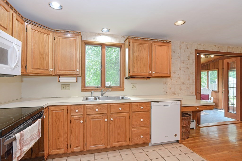 279 Great Road Maynard, MA 01754 - Photo 11 of 36 Gallery Image 11