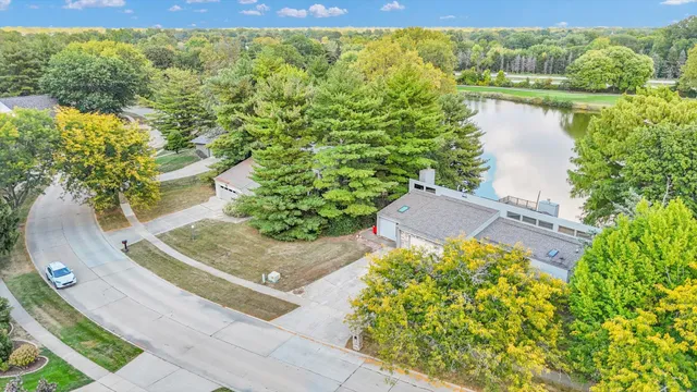$689,000 | 2012 Byrnebruk Drive, Champaign, IL 61822