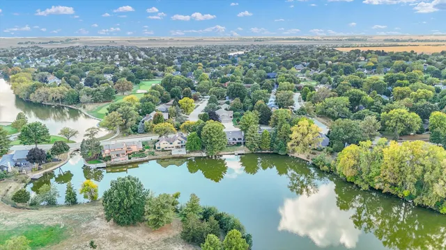 $689,000 | 2012 Byrnebruk Drive, Champaign, IL 61822