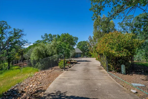 $365,000 | 19425 Bonanza King Drive, Cottonwood, CA 96022