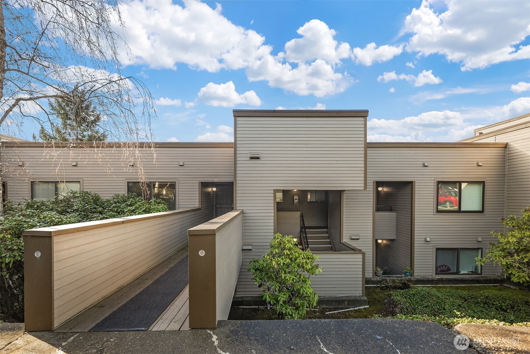 4893 76th Street Southwest, Unit E1002 Mukilteo, WA 98275 - Photo 2 of 27 a view of a terrace