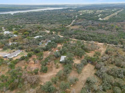 $600,000 | 122 Winding Creek Road, Spicewood, TX 78669