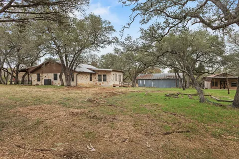 $600,000 | 122 Winding Creek Road, Spicewood, TX 78669