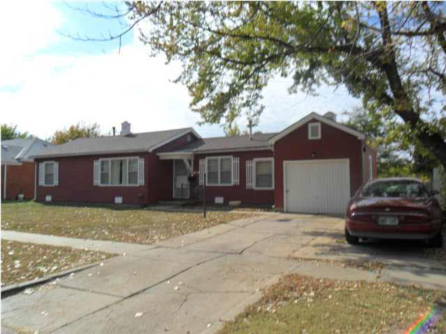 1639 Oliver Wichita, KS 67208 - Photo 1 of 1 Cape cod ranch with separate laundry room.
