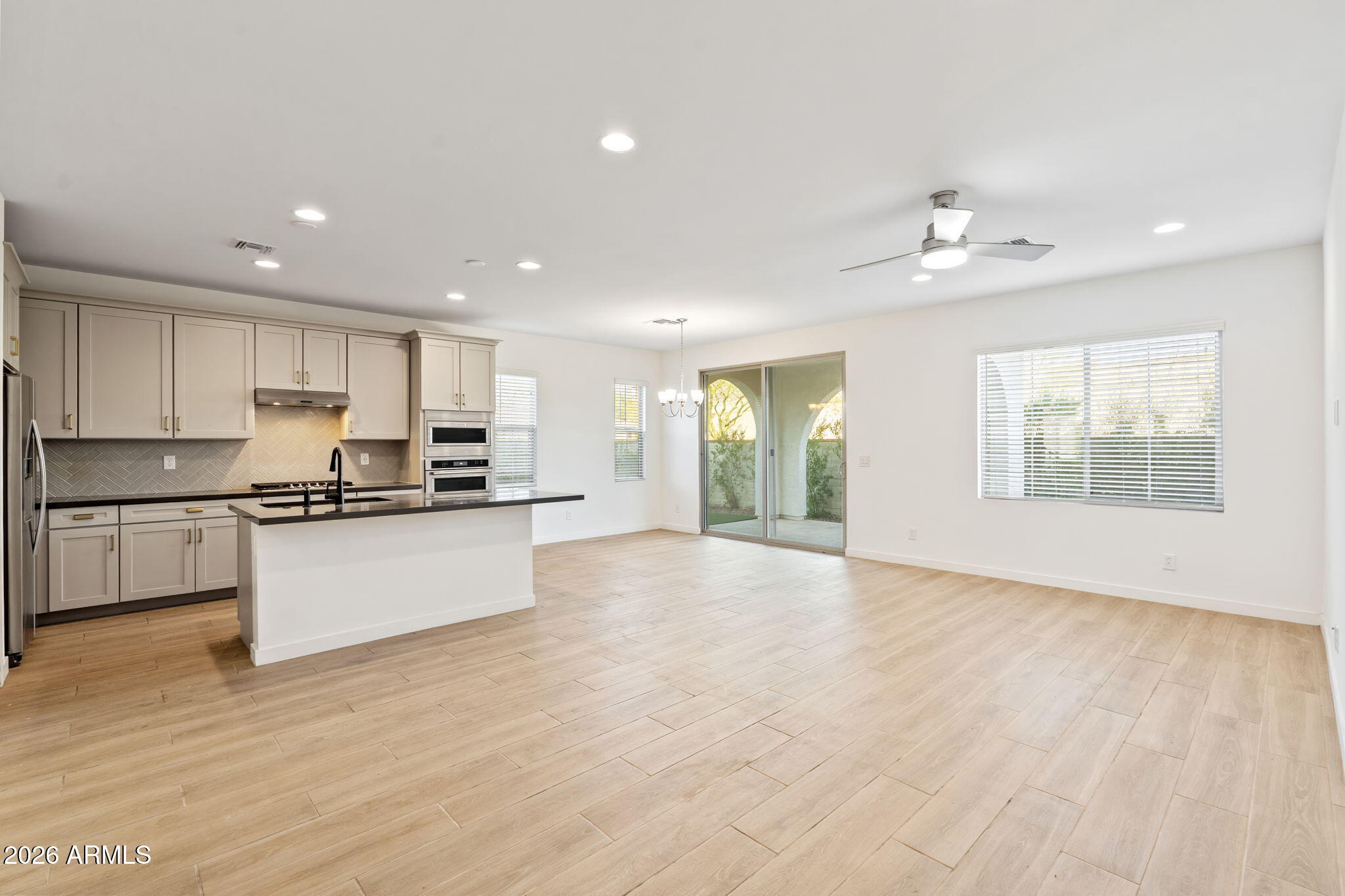 6455 North 17th Place Phoenix, AZ 85016 - Photo 16 of 51 17-web-or-mls-DSC_3017