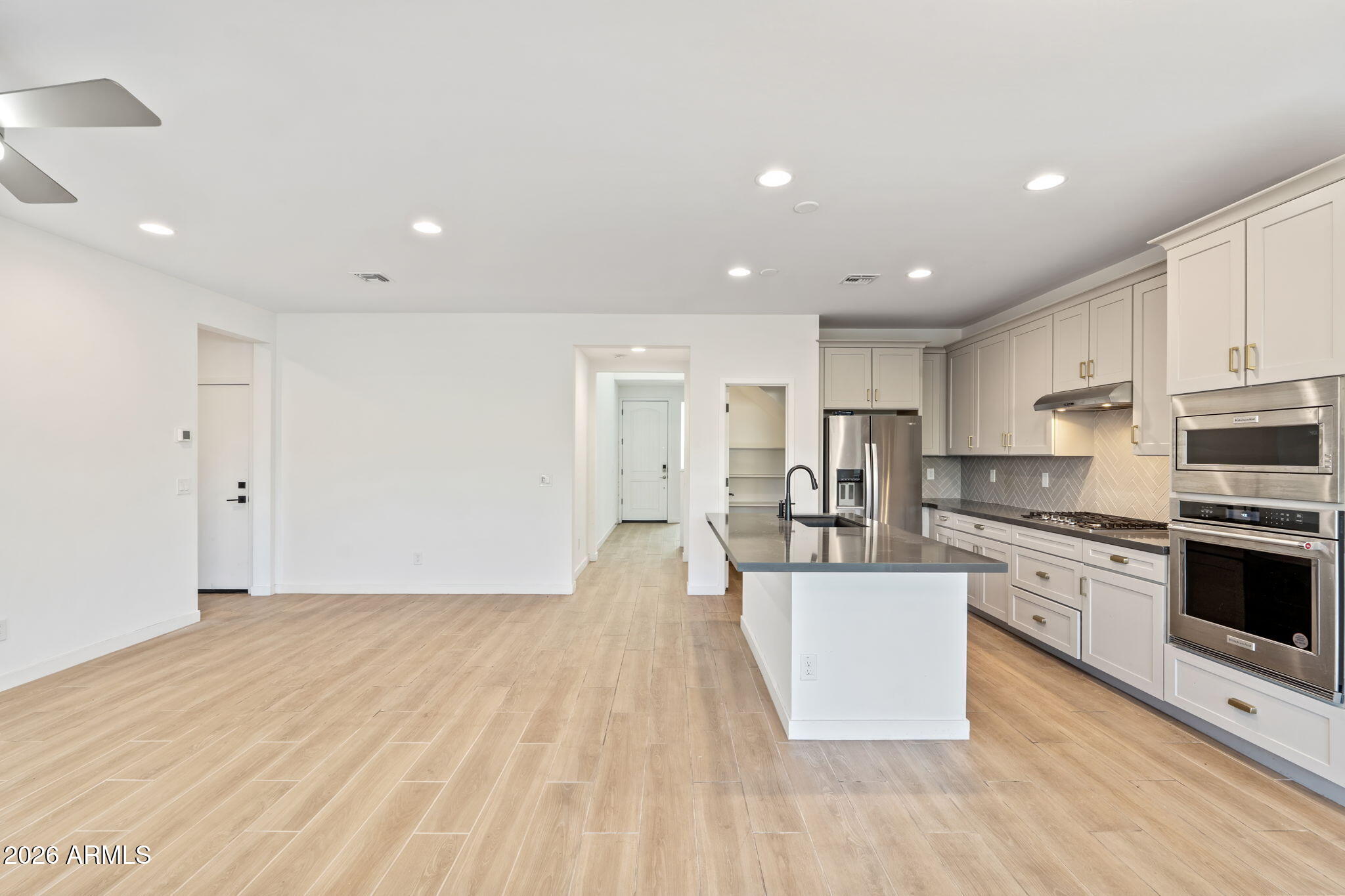 6455 North 17th Place Phoenix, AZ 85016 - Photo 18 of 51 19-web-or-mls-DSC_3019