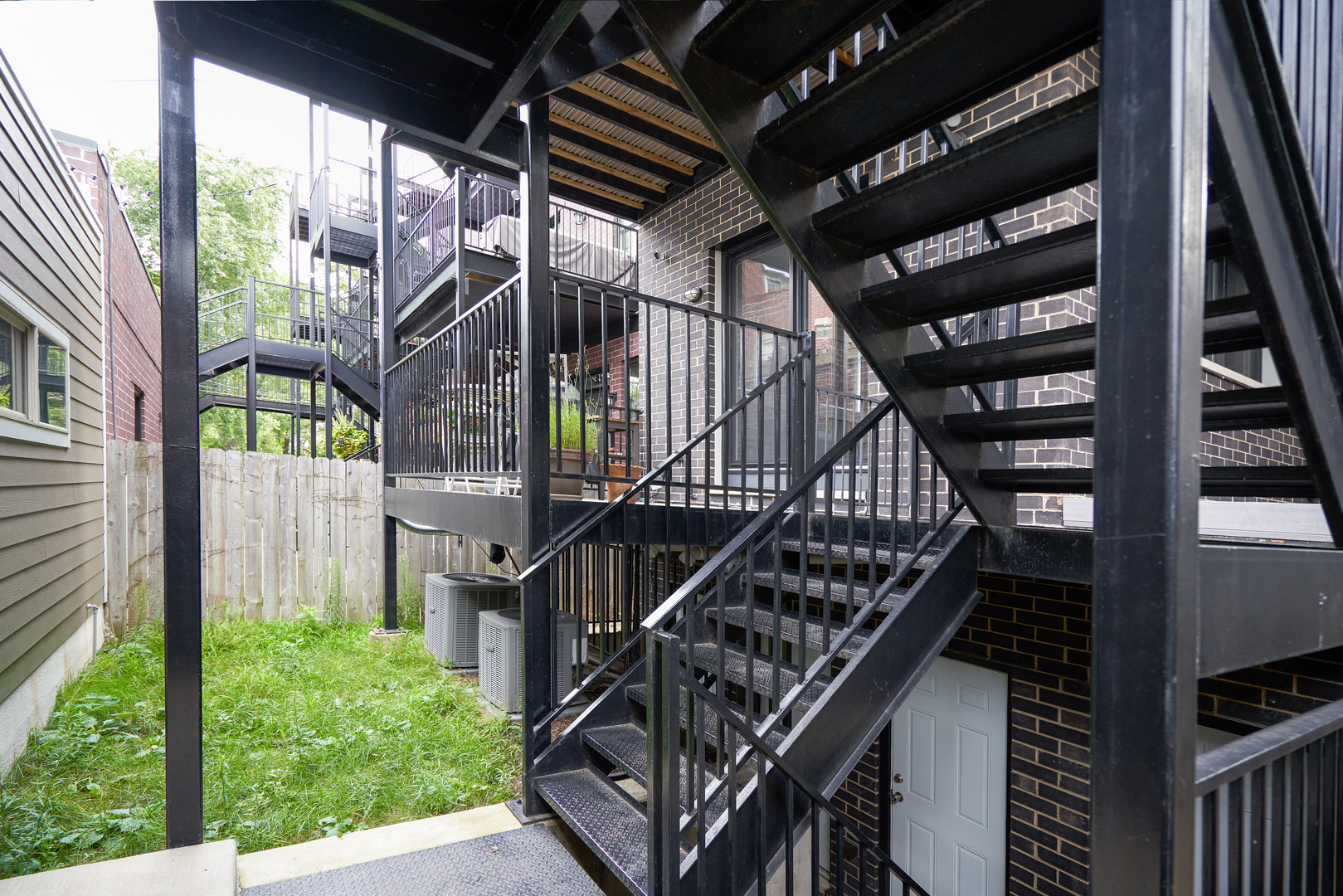 3044 North Racine Avenue, Unit 2 Chicago, IL 60657 - Photo 26 of 27 a view of entryway with a front door