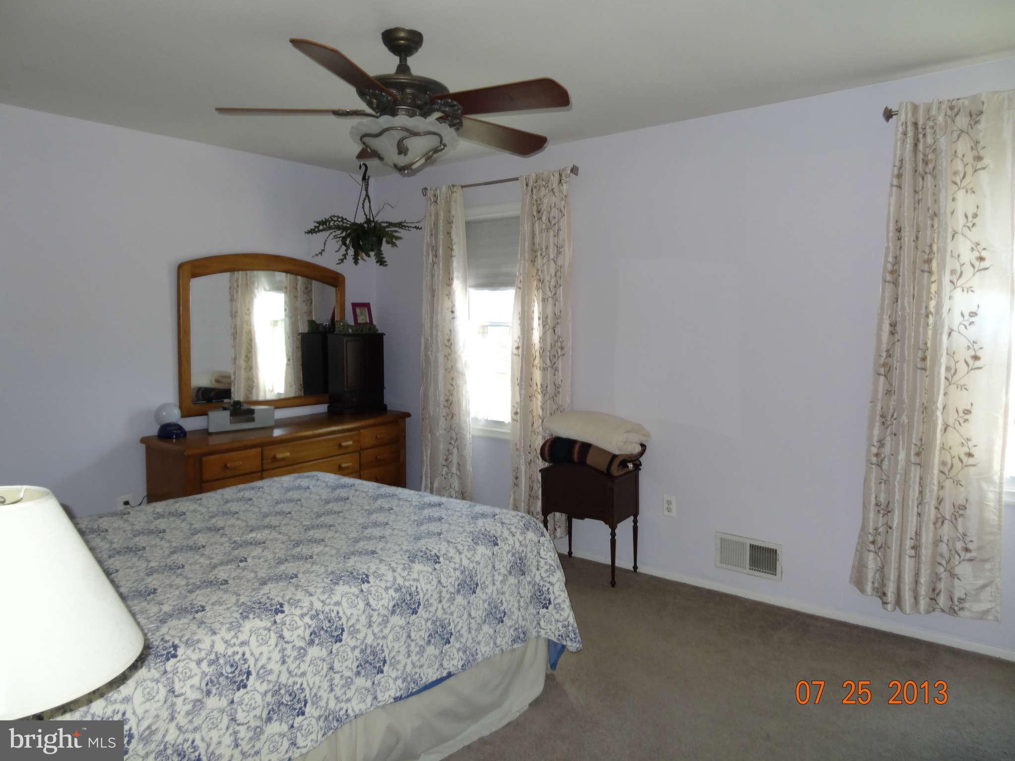 9233 Hood Road Manassas, VA 20110 - Photo 4 of 23 Bath Master