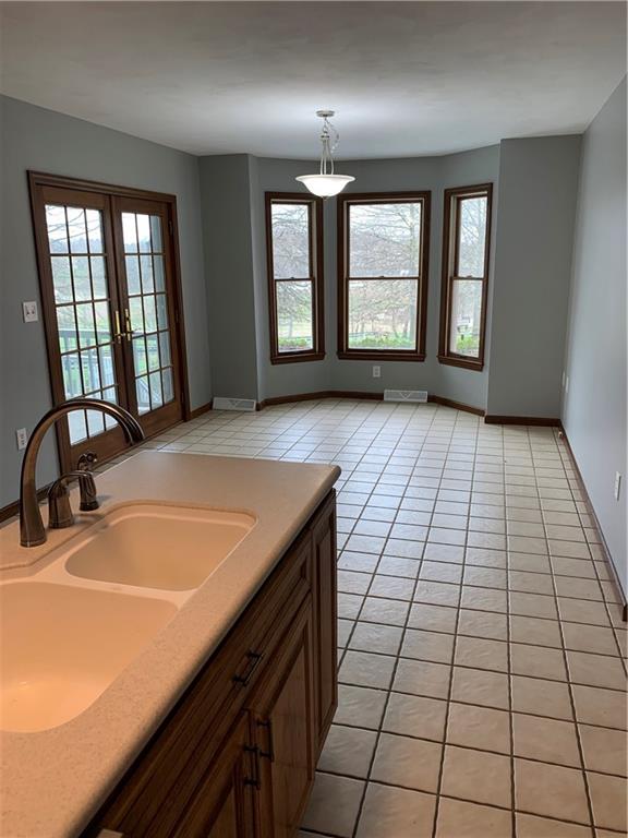 187 Monkey Wrench Road Irwin, PA 15642 - Photo 4 of 22