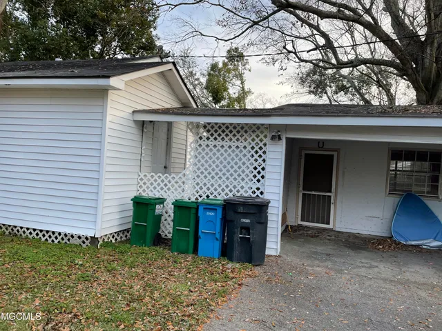 $1,300 | 1409 Roosevelt Street, Pascagoula, MS 39567