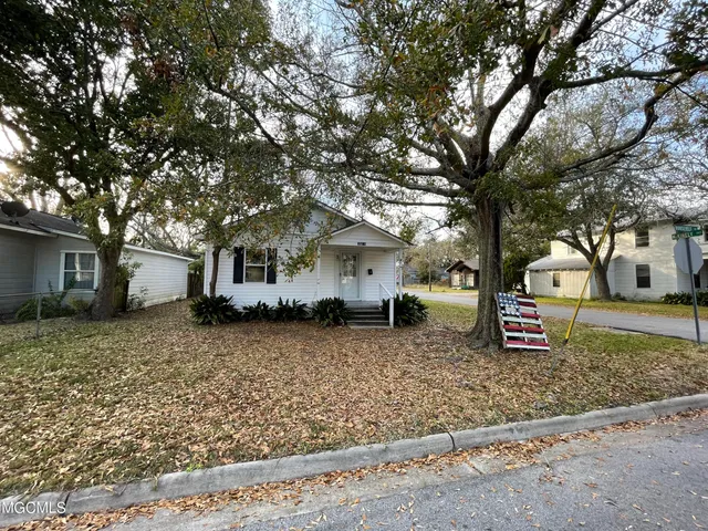 $1,300 | 1409 Roosevelt Street, Pascagoula, MS 39567