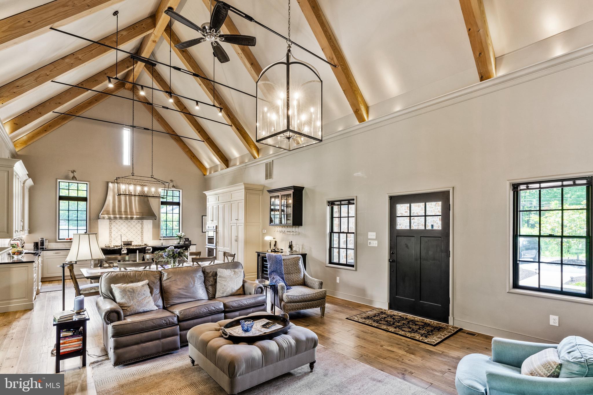 617 Sugartown Road Malvern, PA 19355 - Photo 4 of 34