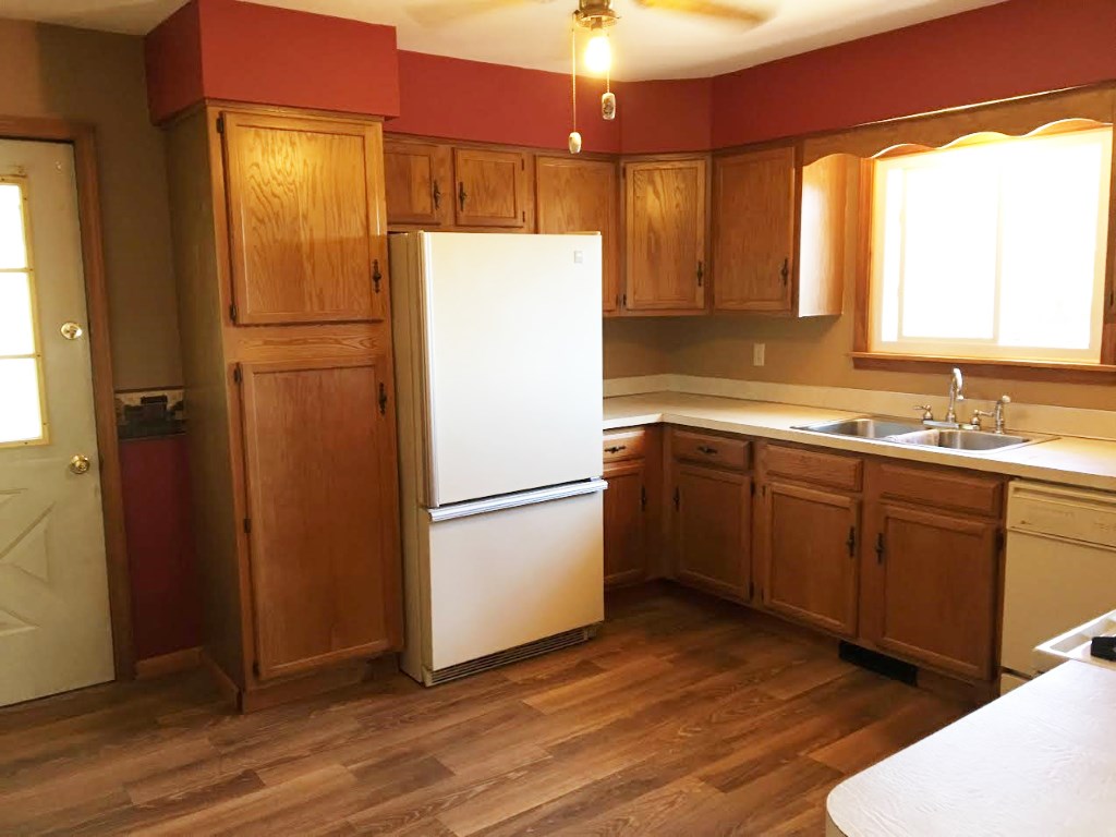 495 Fleck Road Northwest Edmore, MI 48829 - Photo 5 of 30 1822854-4.JPG